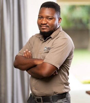 Kenneth Makunganya - Tour Guide
